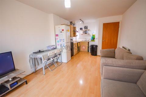 2 bedroom property for sale, Millsands, Sheffield, S3