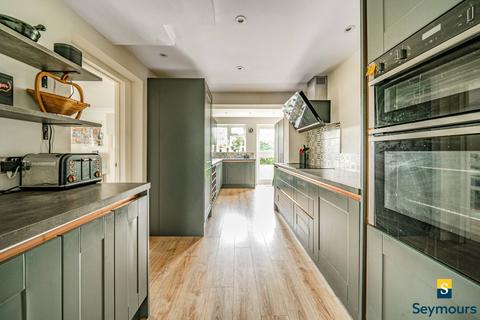 6 Brocks Drive, Fairlands, Guildford, GU3 3ND