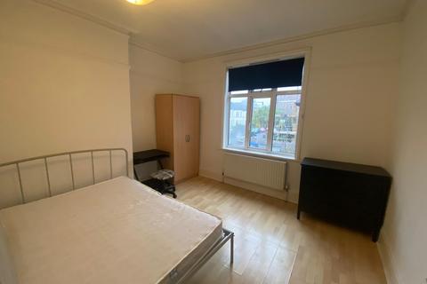 undefined, 9 Kenton Road, Harrow HA1