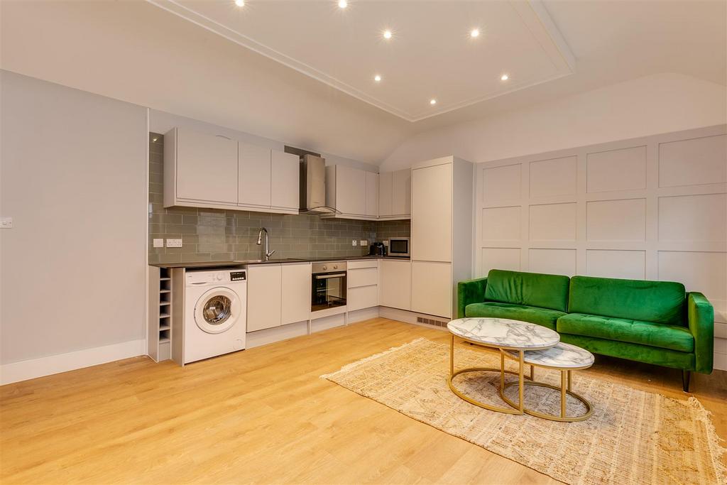 Apartment in London - View 2