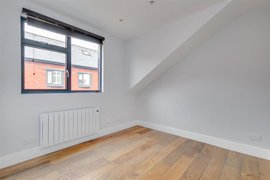 Apartment in London - View 5