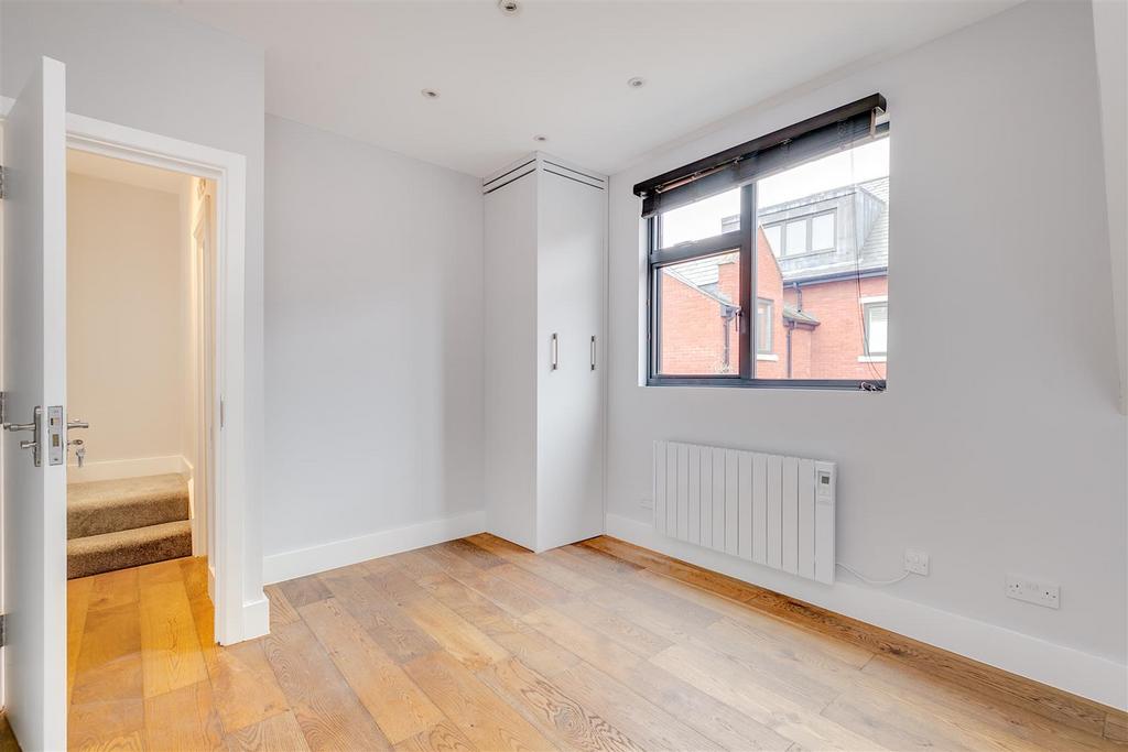 Apartment in London - More