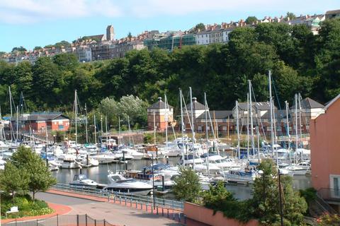 2 bedroom apartment to rent, Marconi Avenue, Penarth