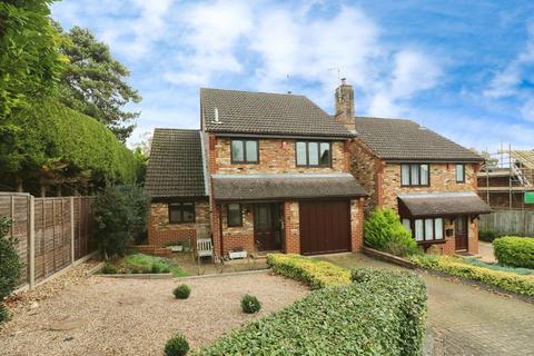 3 bedroom detached house for sale, Whetstone Court, Whetstone Close, Welwyn, Herts, AL6