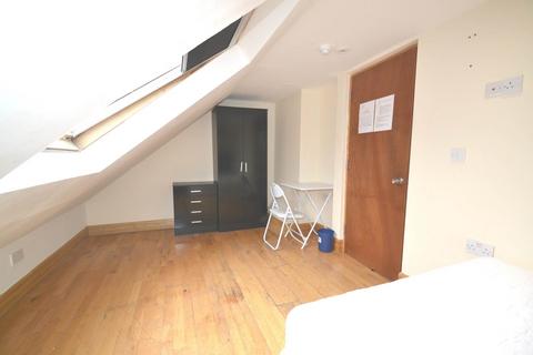 House share to rent, Studland Road, Hanwell