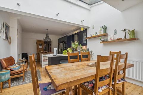 11 Oxhey Road, Watford, WD19 4QF