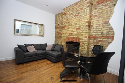 2 bedroom flat for sale, Kilburn Lane, Queens Park, London, W10