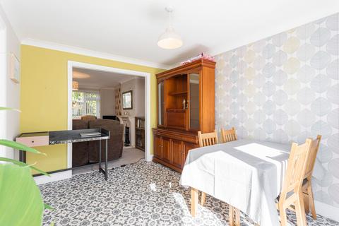 54 Arden Road, Furnace Green, Crawley, RH10 6HR