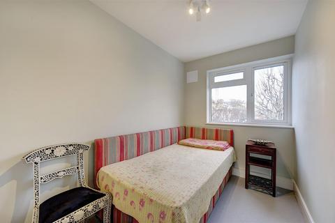 3 bedroom maisonette for sale, Ann Lane, London