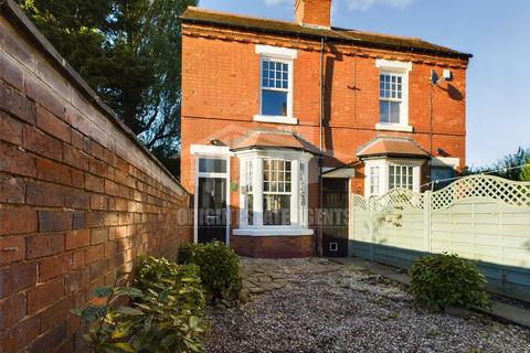 2 bedroom semi-detached house to rent, Greenfield Road, Birmingham B17