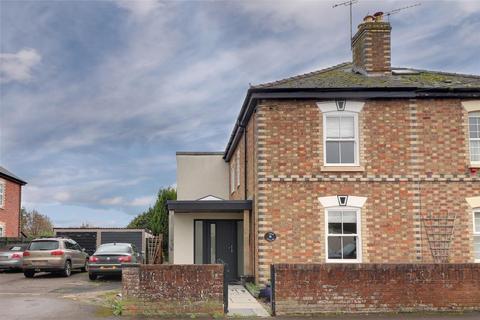 3 bedroom semi-detached house for sale, High Street, Saul, Gloucester