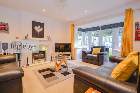 21 Cunningham Close, Brotton, Saltburn-by-the-sea, TS12 2FH