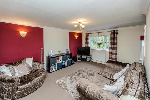 3 bedroom townhouse for sale, Martin Bank Wood, Huddersfield HD5