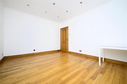 1 bedroom flat to rent, QUEBEC COURT, SEYMOUR STREET, London, W1H