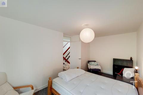 3 bedroom flat to rent, Wendling, Haverstock Road, NW5