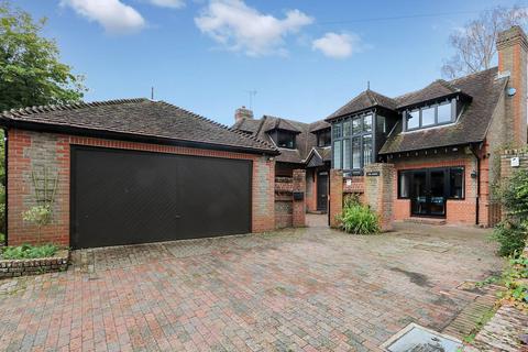 4 bedroom detached house for sale, Set in the highly sought after Eastfield Lane, Whitchurch On Thames