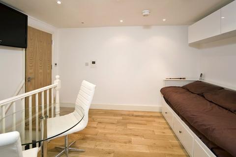 undefined, Upper Tachbrook Street, London, SW1V