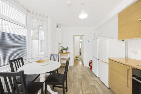29a The Green, London, E15 4ND