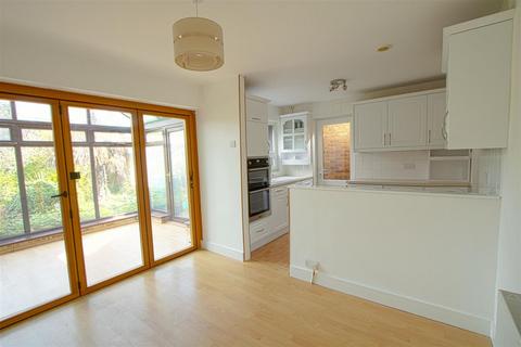 4 bedroom detached house for sale, Ian Road, Billericay CM12