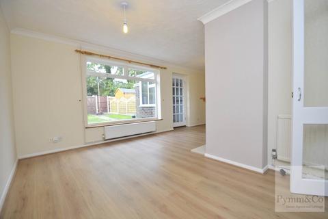 2 bedroom terraced house to rent, Aldis Road, Norwich NR13