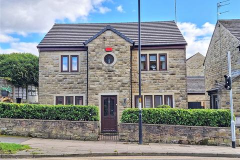 St. John Street, Lees, Oldham, OL4