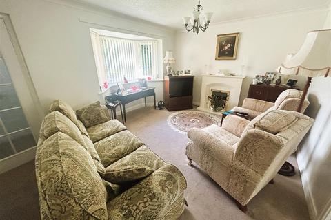 2 bedroom detached bungalow for sale, Goldieslie Close, Sutton Coldfield