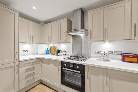 2 bedroom flat for sale, Reigate Hill, Reigate, Surrey, RH2