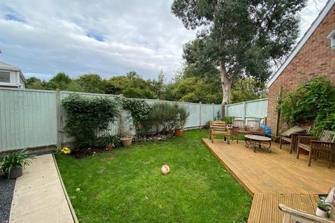22 Bronsil Drive, Malvern, WR14 1LR