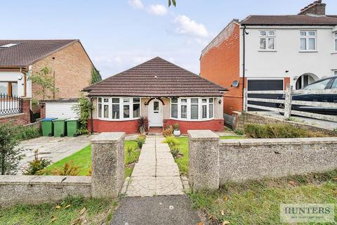 2 bedroom detached bungalow for sale, Barnehurst Avenue, Bexleyheath