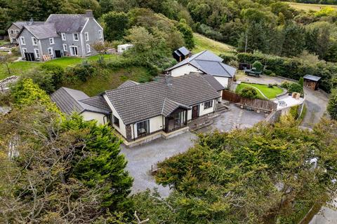 4 bedroom detached bungalow for sale, Penrhiw Pistyll Lane, New Quay, SA45