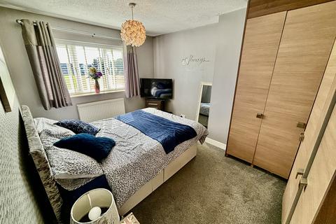 1 Boundary Green, Denton, Manchester, M34 3BY