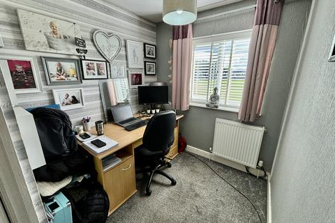 1 Boundary Green, Denton, Manchester, M34 3BY
