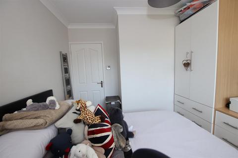 27 Plumpton Mead, Bradford, BD2 1NF
