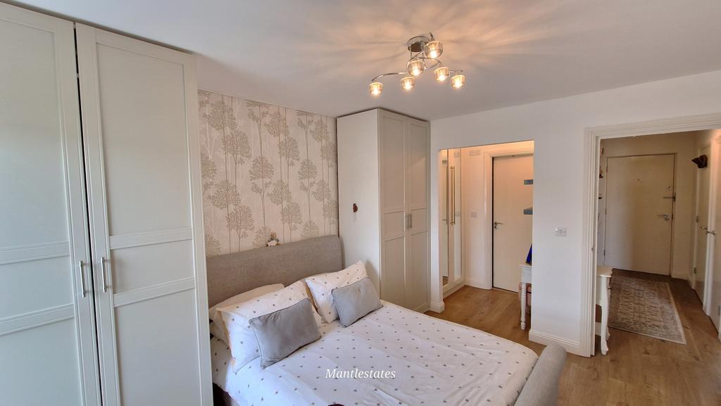 One bedroom flat