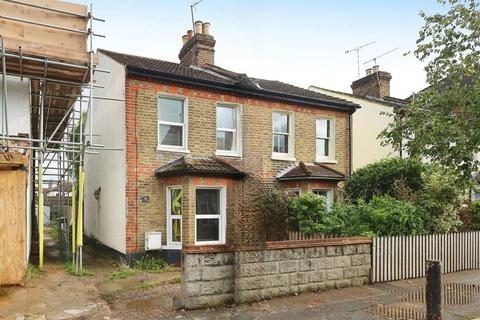 2 bedroom semi-detached house for sale, Milton Road, Westcliff-on-sea, SS0