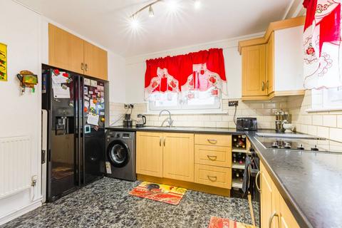 2 bedroom flat to rent, Bradstock Road, Hackney, London, E9