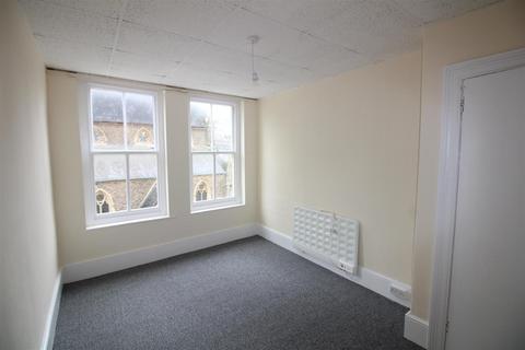 2 bedroom apartment to rent, St James House, Ilfracombe EX34