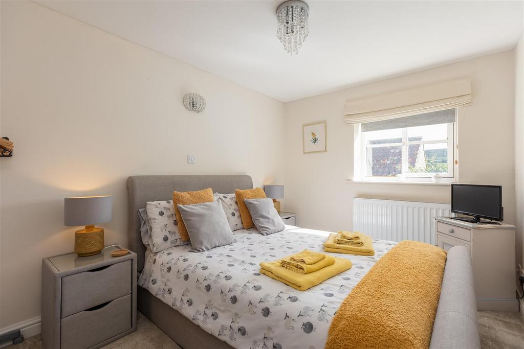 Breck House Farm Bungalow Bedroom-1.jpg