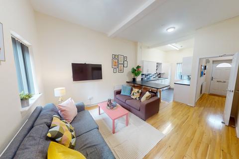 6 bedroom terraced house to rent, 37 Raleigh Street, Nottingham, Nottinghamshire, NG7 4DA