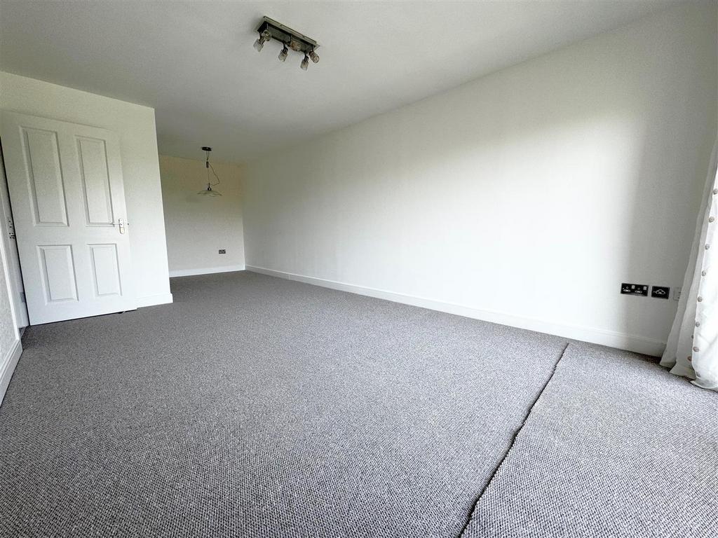 Lounge..jpg