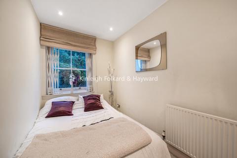 2 bedroom apartment to rent, Greencroft Gardens London NW6