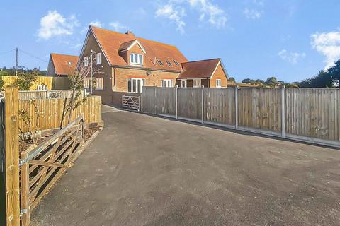 4 bedroom detached house for sale, Eastchurch Road, Sheerness ME12