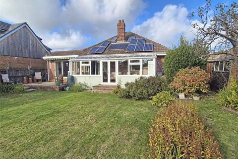 2 bedroom bungalow for sale, South Avenue, New Milton, Hampshire, BH25