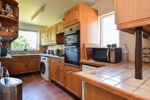 3 bedroom detached bungalow for sale, Wilmington Road, Hastings