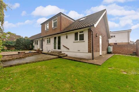 20 Hillside, Farningham, Dartford, DA4 0DD