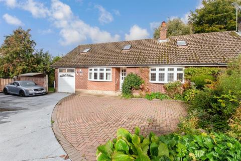 20 Hillside, Farningham, Dartford, DA4 0DD