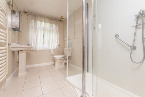 20 Hillside, Farningham, Dartford, DA4 0DD