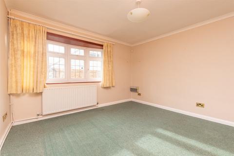 20 Hillside, Farningham, Dartford, DA4 0DD