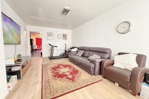 3 bedroom house to rent, Freehold Road, Ipswich