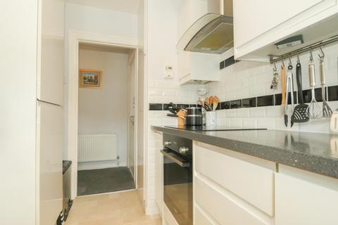 2 bedroom semi-detached bungalow for sale, Spring Valley Crescent, Leeds